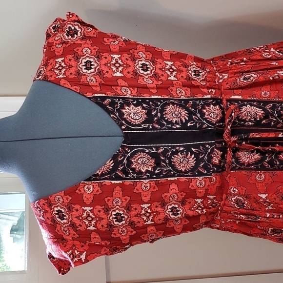 Lola P handkerchief dress - S - Picture 5 of 9